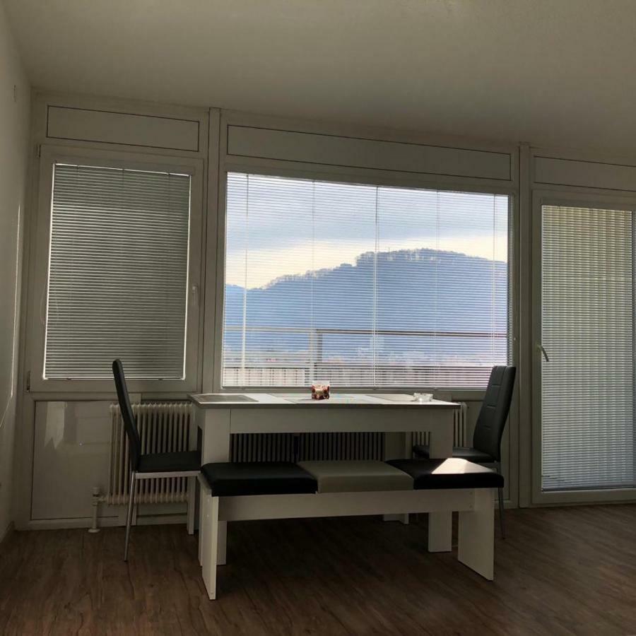 4 Appartement *